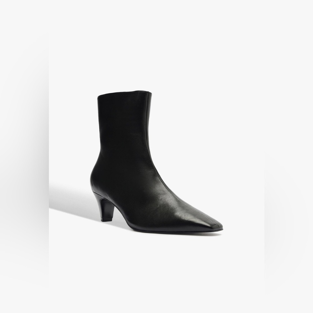 Schutz Women's Black Bootie Dellia Size 8